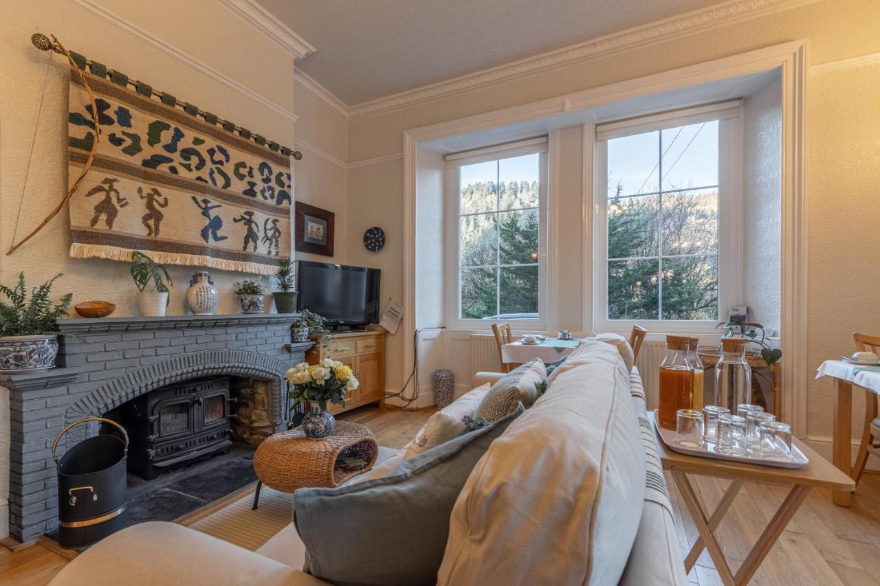 Bed and Breakfast Glyntwrog House Бетс-и-Койд Экстерьер фото