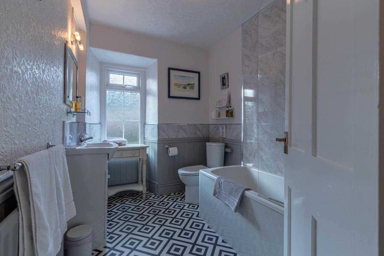 Bed and Breakfast Glyntwrog House Бетс-и-Койд Экстерьер фото