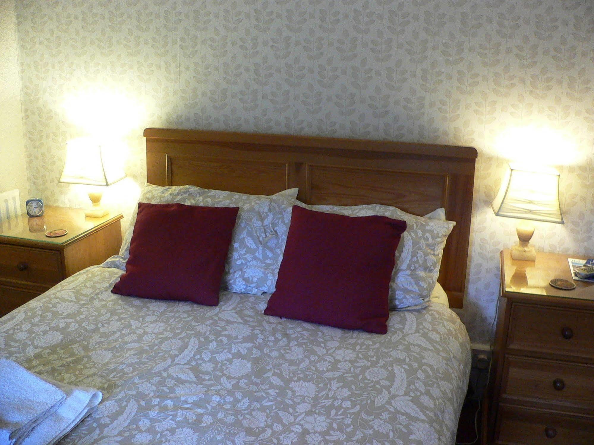 Bed and Breakfast Glyntwrog House Бетс-и-Койд Экстерьер фото